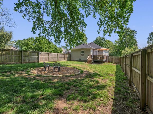 426 Hadleys Bend Blvd, Old Hickory, TN 37138