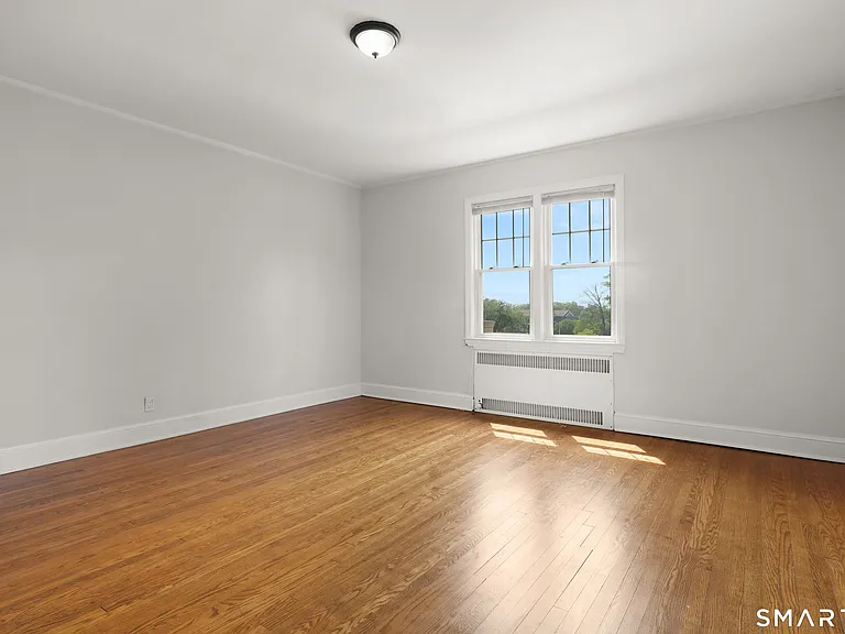 6 Highland St #B2 — Photo 17