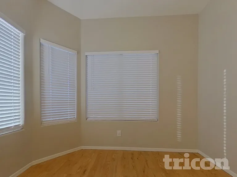 24832 W Kowalsky Ln — Photo 4