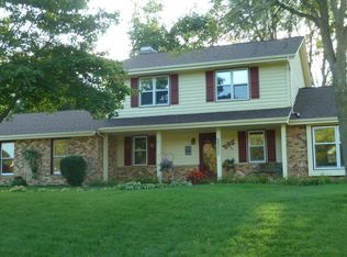 10315 N Stanford Dr, Mequon, WI 53097