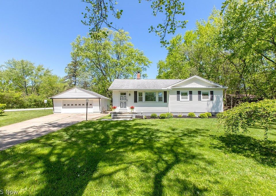 1st image of 3569 Everett Rd