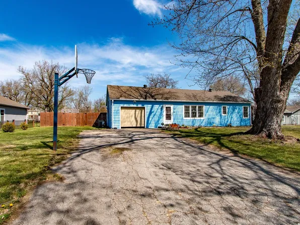 310 Chapel St, Baldwin City, KS 66006