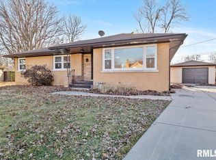 29 Verna Dr, Springfield, IL 62702