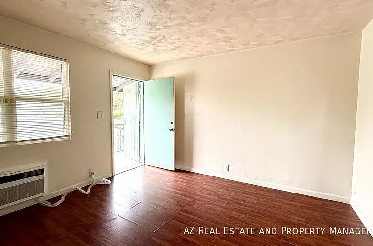 829 N 4th Ave #19 — Photo 7