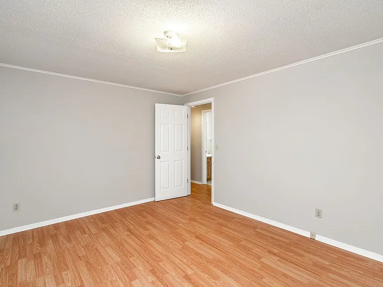 302 Wakefield Rd #A — Photo 7