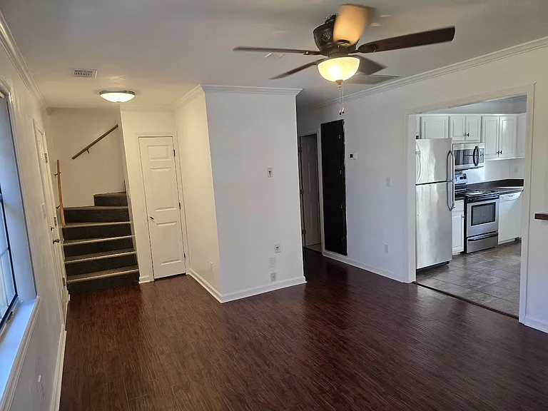 4904 West St — Photo 3