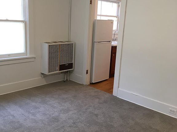 4th image of 717 El Dorado St #3