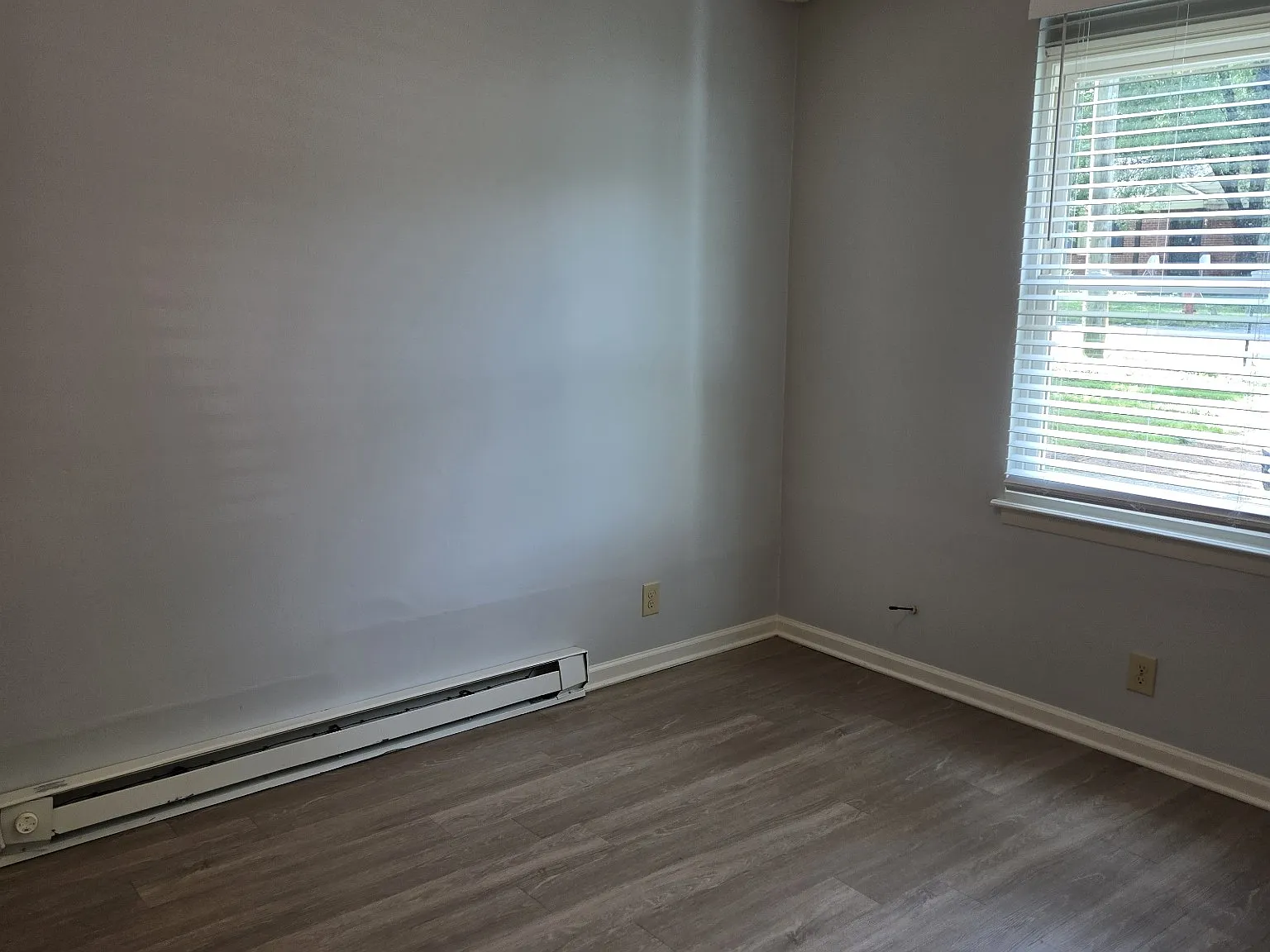 1 bed, 986 sqft, $1,100 — Photo 3