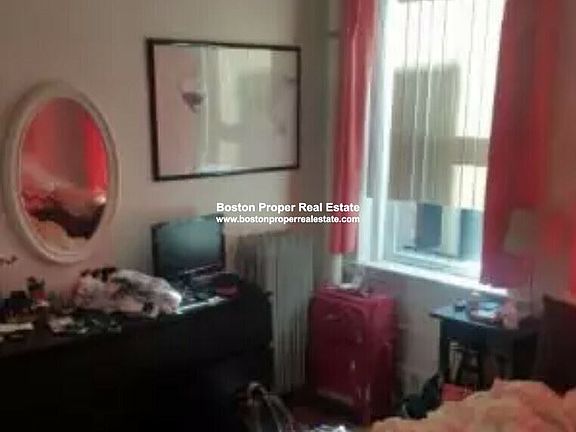 26 Hemenway St. #7 Boston - Fenway Unit Photo 6 (1)