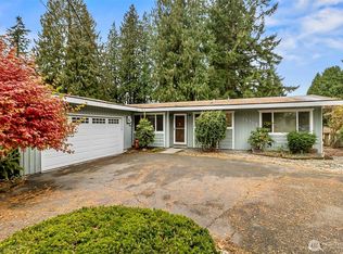15729 Larch Way, Lynnwood, WA 98087
