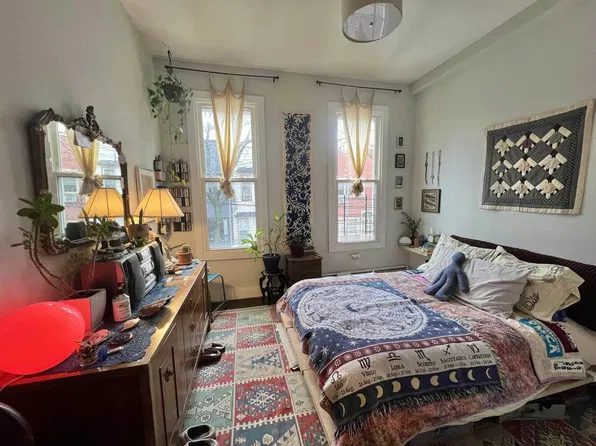 1631 Summerfield Avenue image 1 of 10
