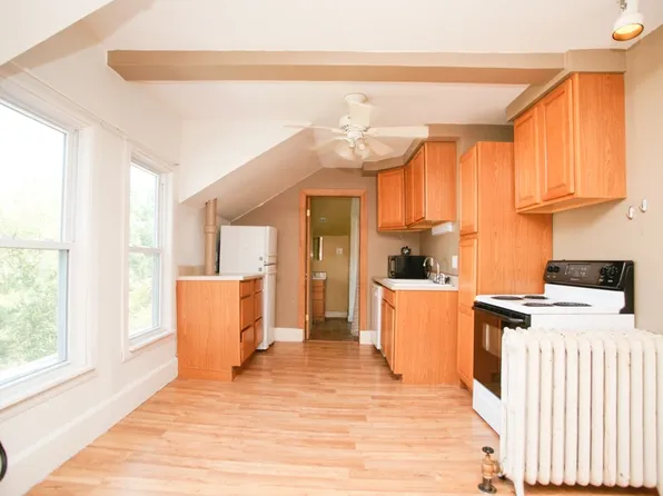 305 S Broadway St #1/2, New Ulm, MN 56073