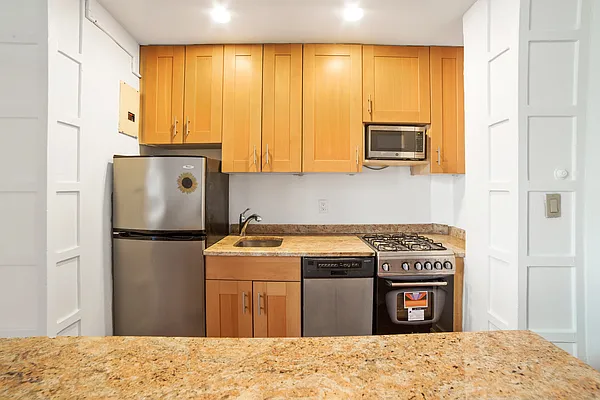 Rented by Brown Harris Stevens | media 13