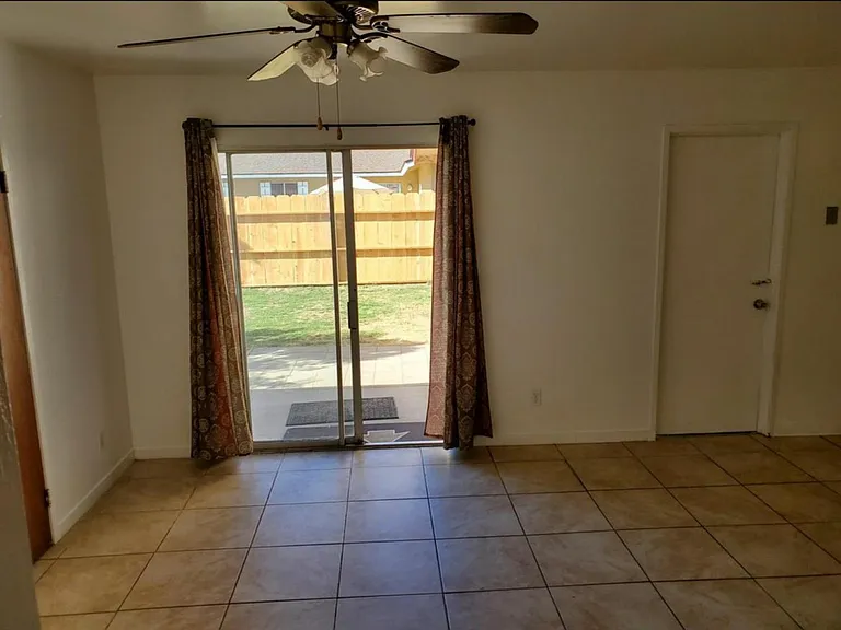 1019 S Demaree St — Photo 9