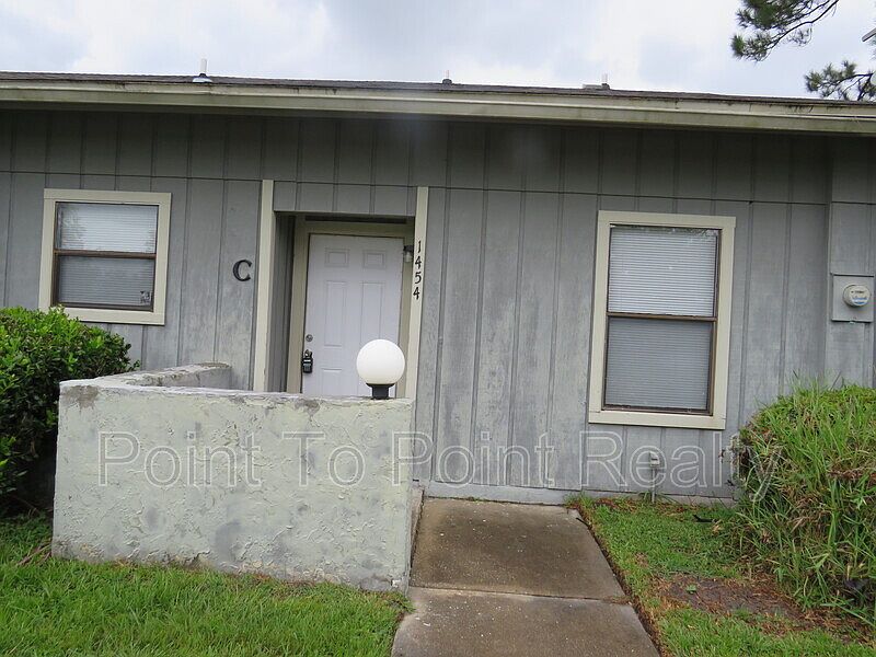 1st image of 1454 Gifford Ave APT C