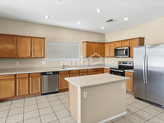 3rd image of 2548 W Spencer Run