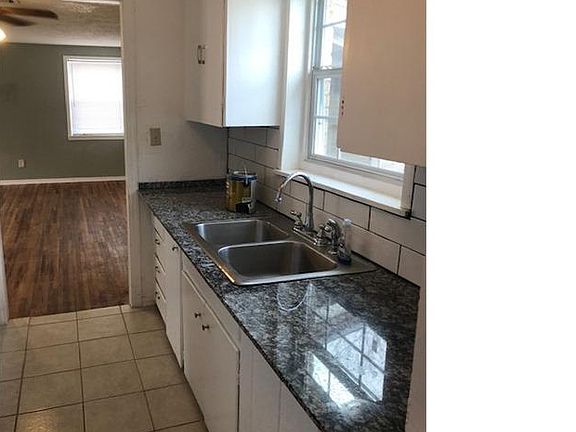 3rd image of 1109 Mallard Dr