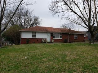 2209 Lakeshore Dr, Old Hickory, TN 37138