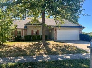 3726 W Kay Pointe Boulevard, Springfield, MO 65802