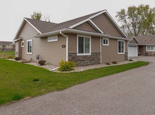 3060 Prairie Rose Dr, Mankato, MN 56001