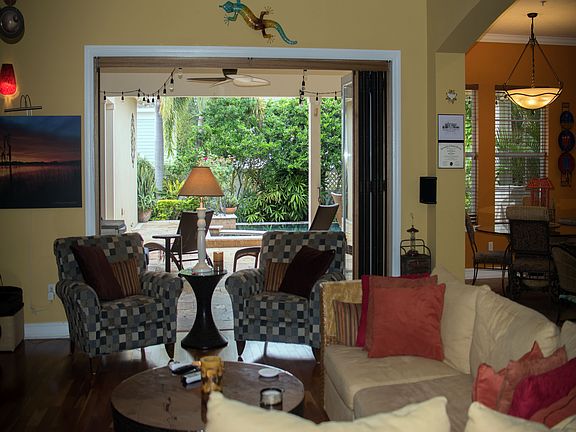 Family room view to pool. 