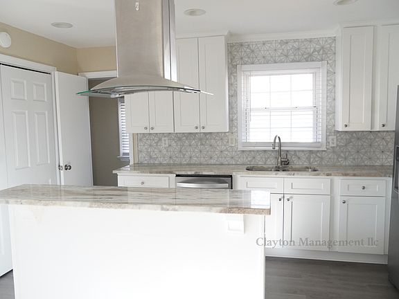 3rd image of 2120 S Waterside Dr