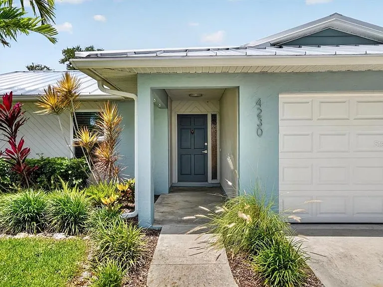 4230 Shady Oaks Ct — Photo 6