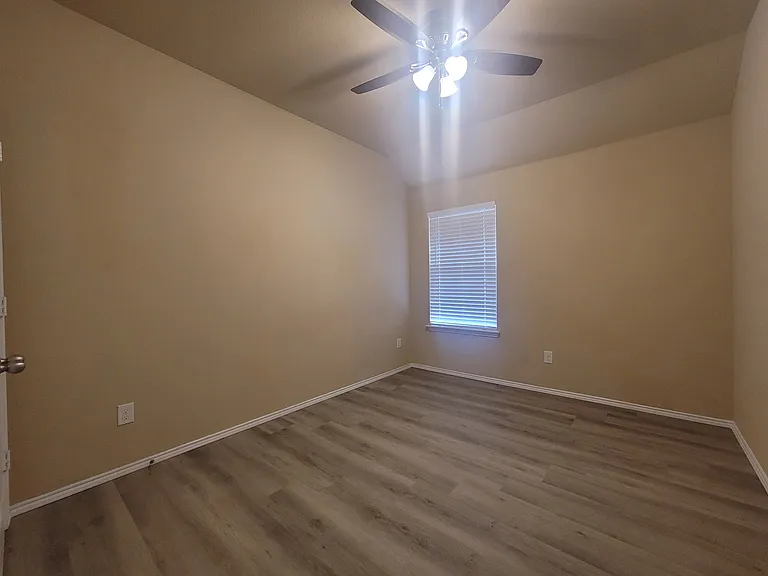 2793 Crescent Lake Dr — Photo 13