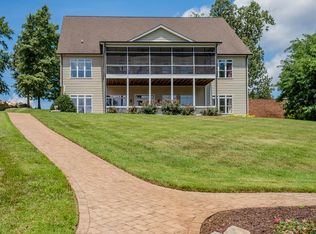 26 Portside Ln, Bracey, VA 23919