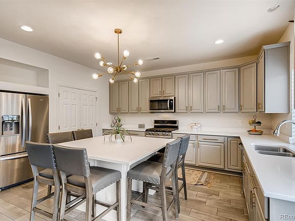 4th image of 5317 Walden St