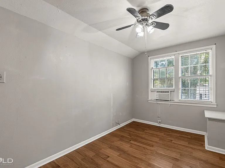 266 Carrollton Ave — Photo 38
