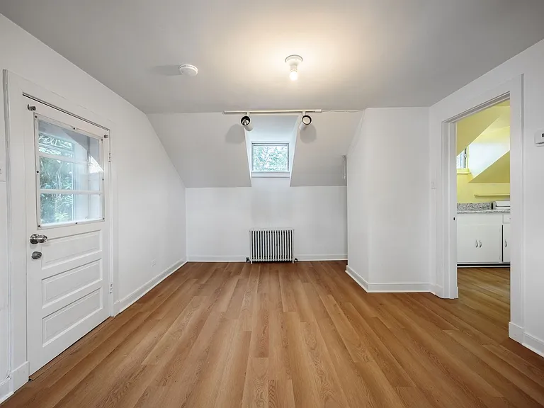 3503 Seminary Ave — Photo 9