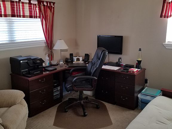 Spare bedroom/Office