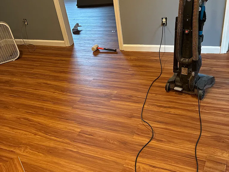 54 Sunny Ln — Photo 2