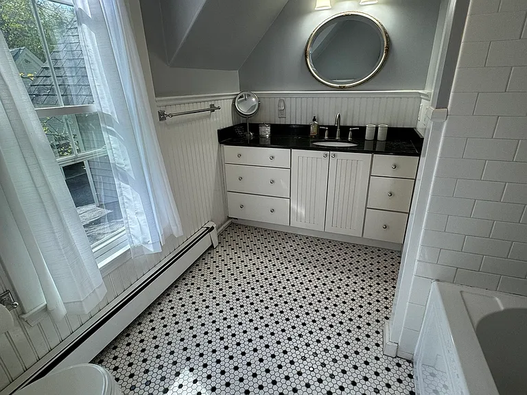 222 Hillside St — Photo 18