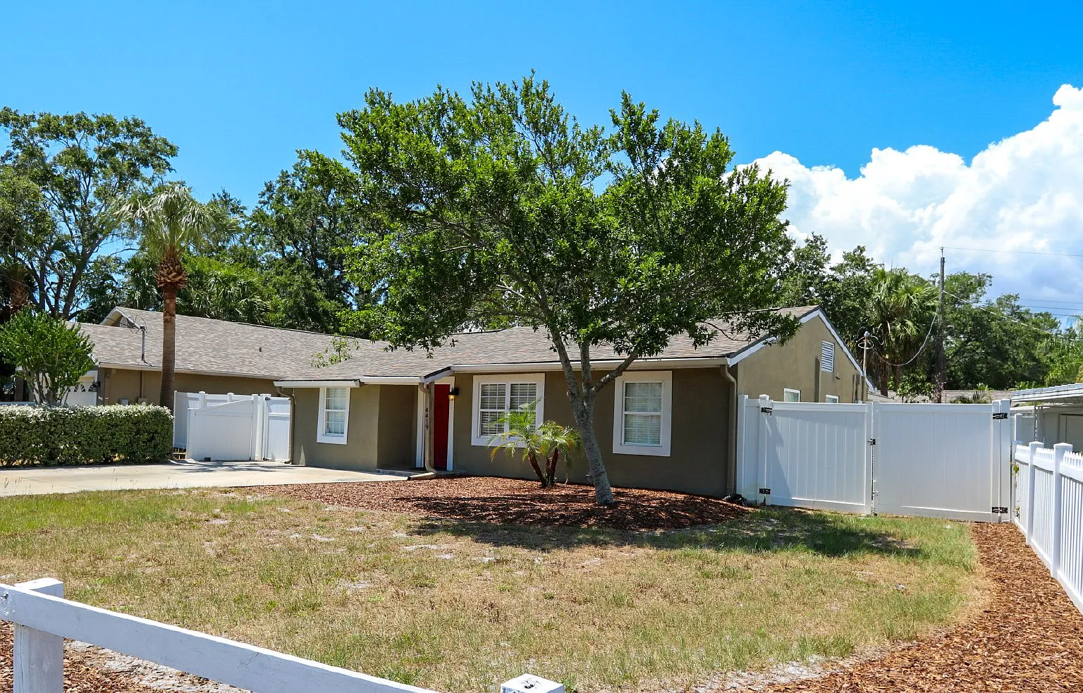 3 bed, 2.5 bath, 1602 sqft, $3,500 — Photo 3