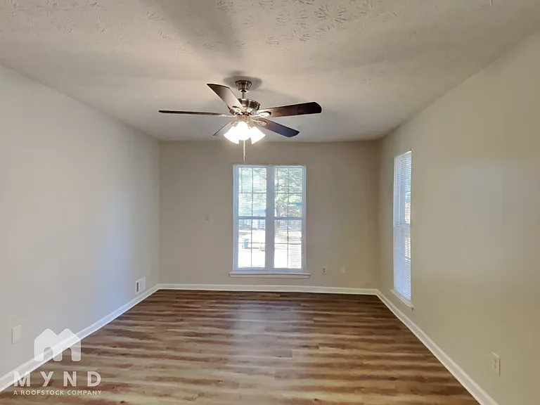 3050 Brook Hollow Dr — Photo 11