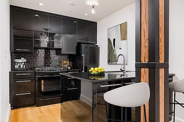 Rented by PM Management | media 11