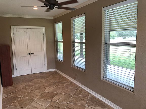 Bonus flex room/ 3rd bedroom