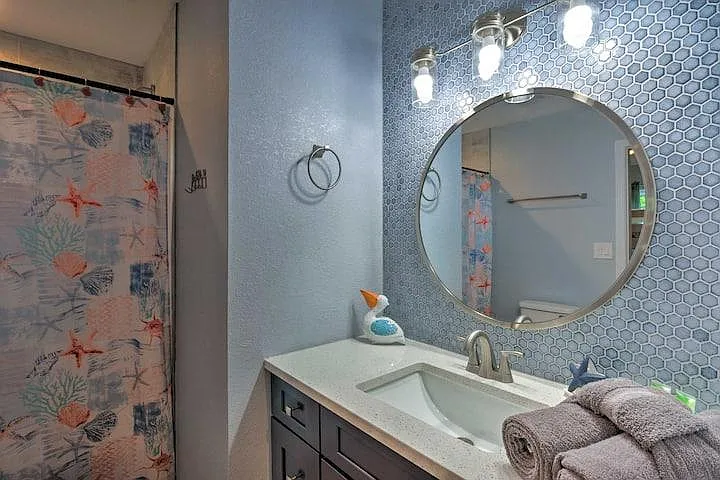 3241 Maplewood Dr — Photo 35