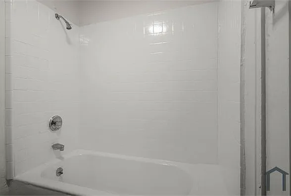 439 Lucas Ave #1 — Photo 8