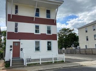 12 Lyon St APT 3, Worcester, MA 01604
