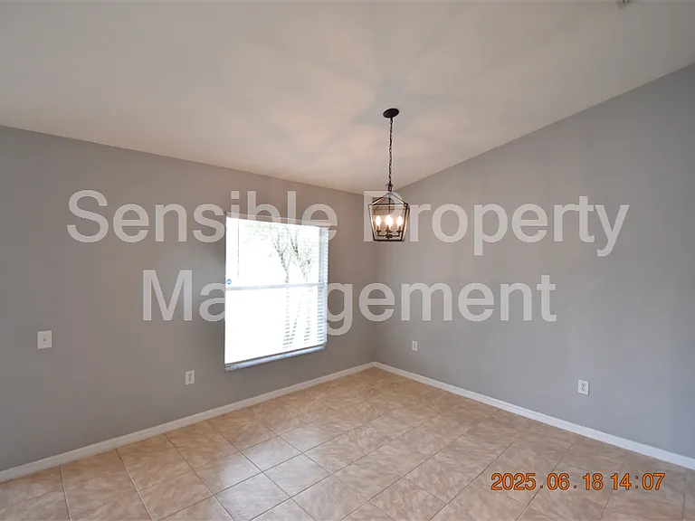 5627 War Admiral Dr — Photo 7