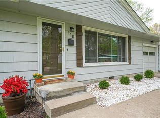 110 Manor Dr, Belton, MO 64012