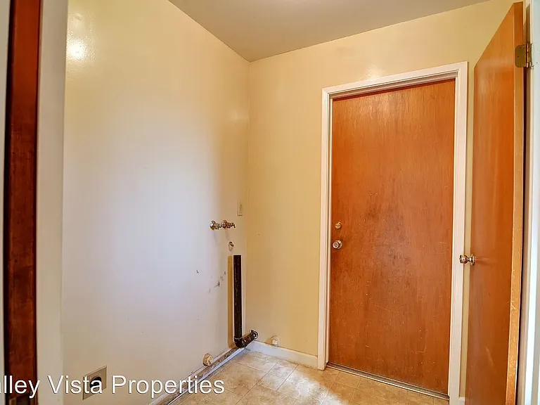 6825 N Locan Ave — Photo 24