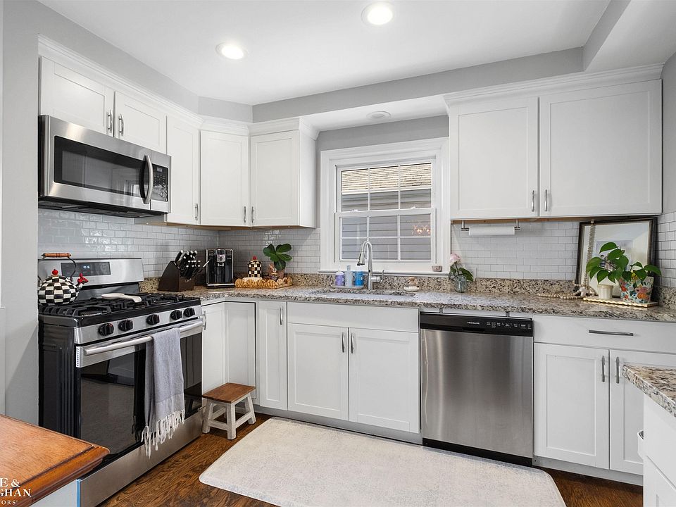 1135 Fairholme Rd, photo 17