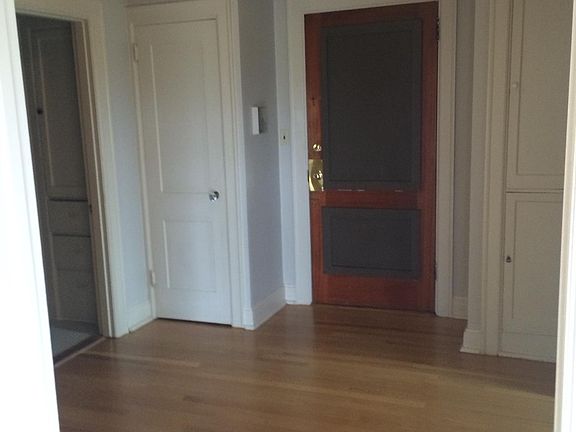 4th image of 5003 15th Ave NE #304
