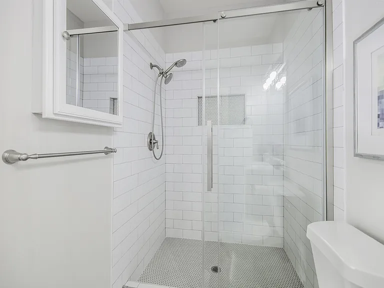 2926 Clay St — Photo 17