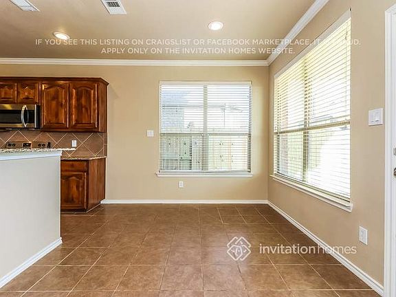 4th image of 2245 Whitney Dr