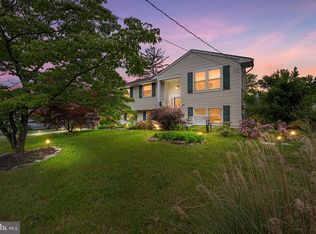 502 W Laurel Rd, Stratford, NJ 08084